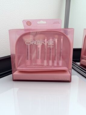 The Creme Shop Pink 6pc Makeup Brush Travel Set with Bag NWT